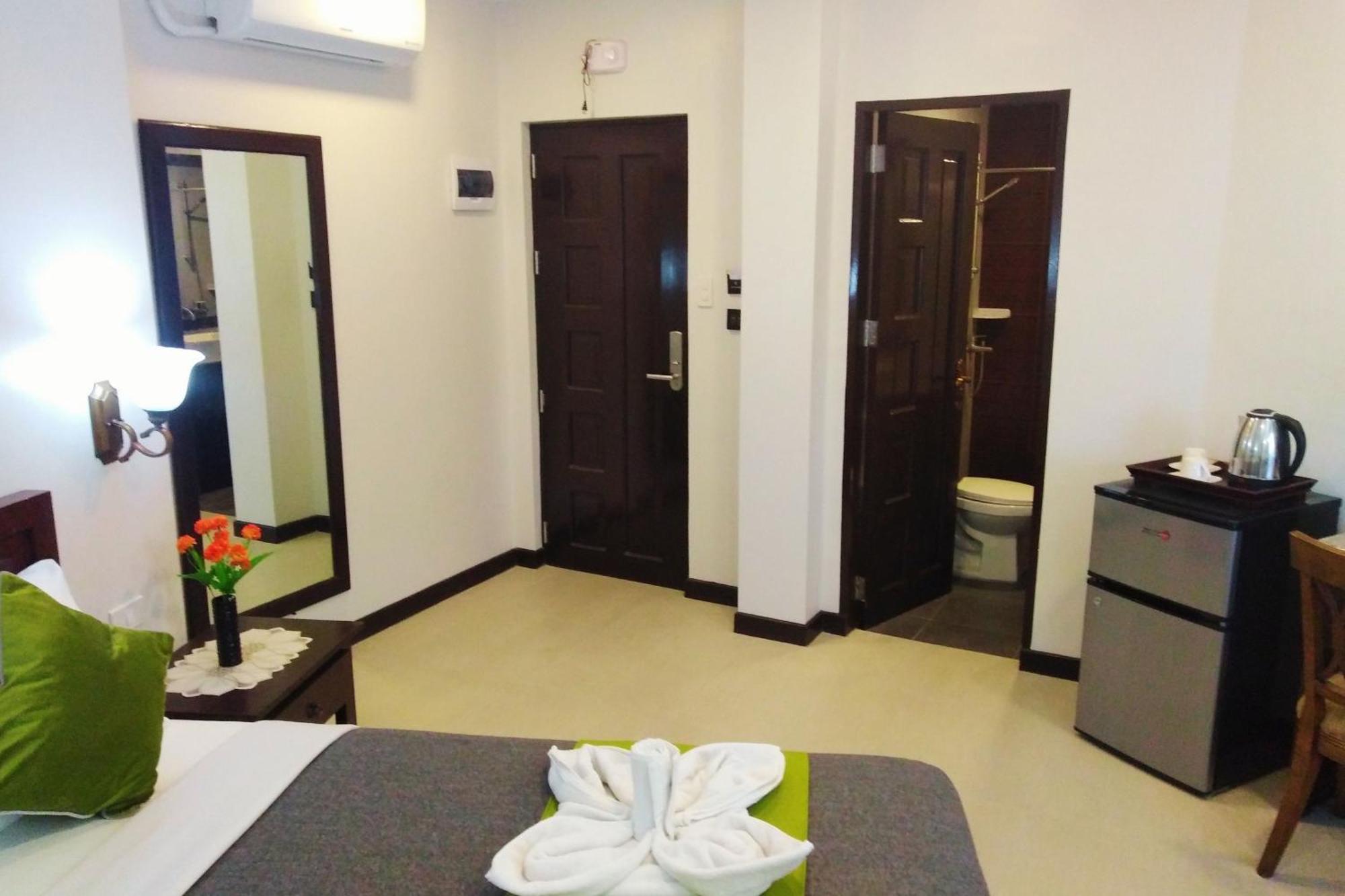 Venezia Suites Hotel Iloilo Quarto foto