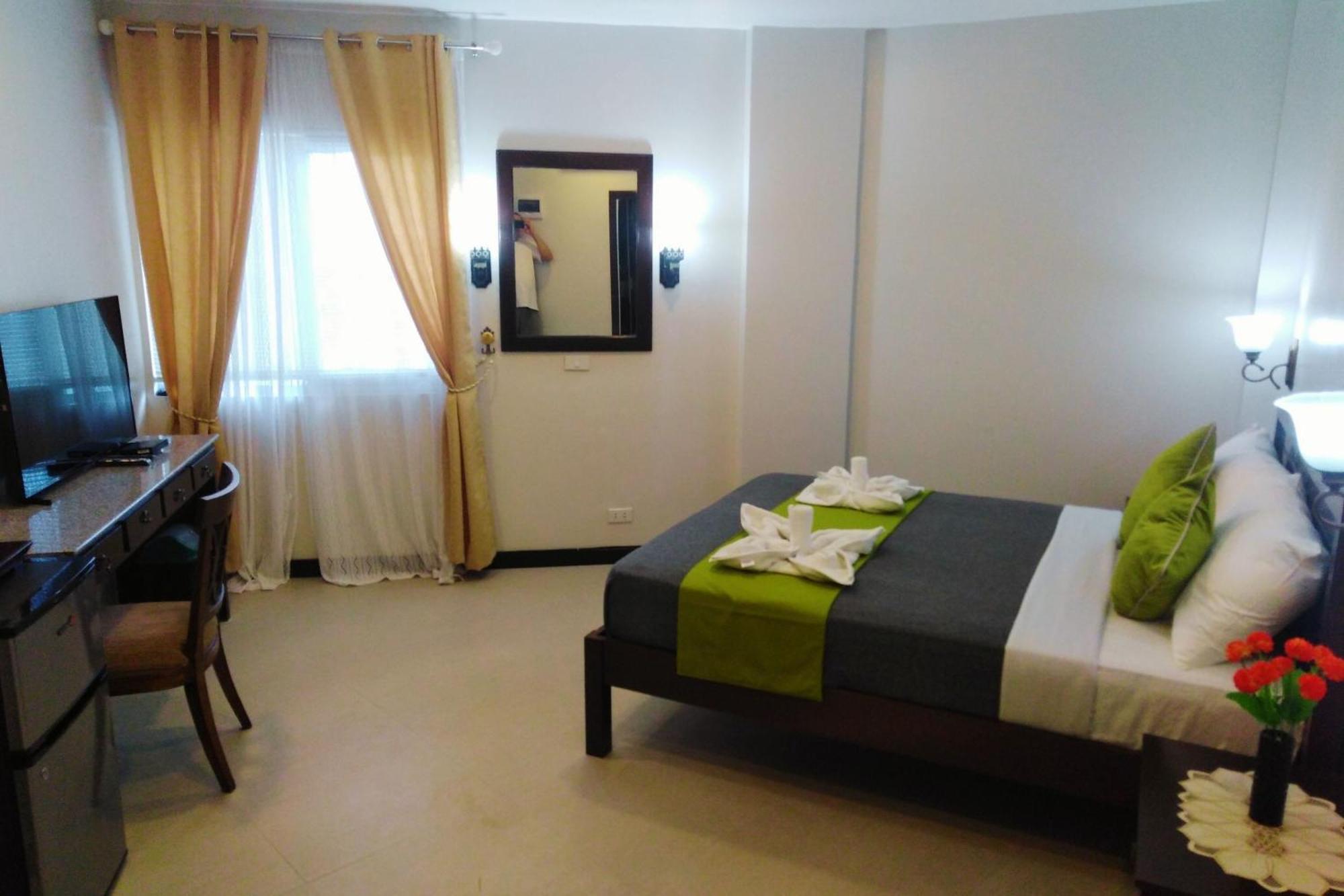 Venezia Suites Hotel Iloilo Quarto foto